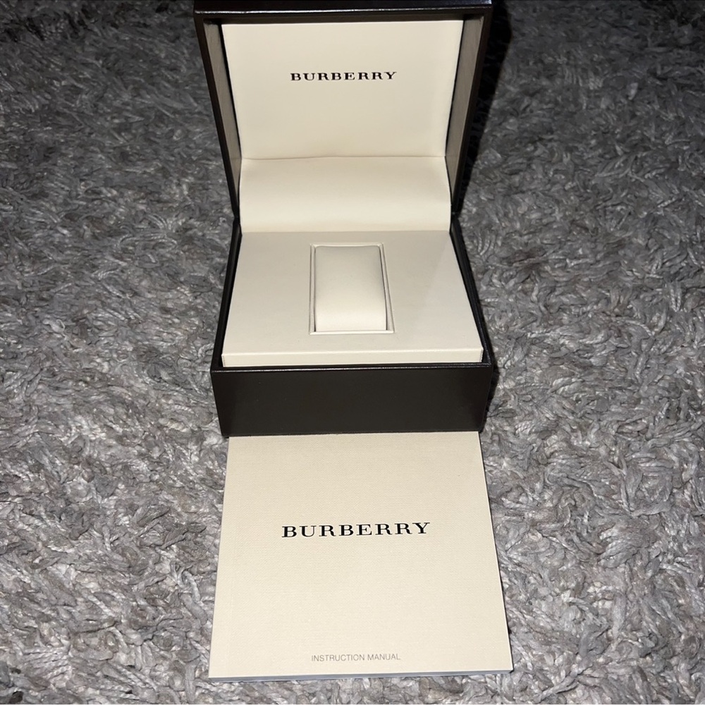 Burberry Men's Watch Box and Instruction Manual - Cream and Black